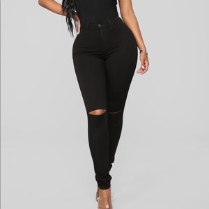 Black Canopy Slit Knee Jeans